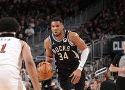 QYG-关于字母哥连续十二场比赛得分超过势不可挡，拜仁挑战极限！的信息