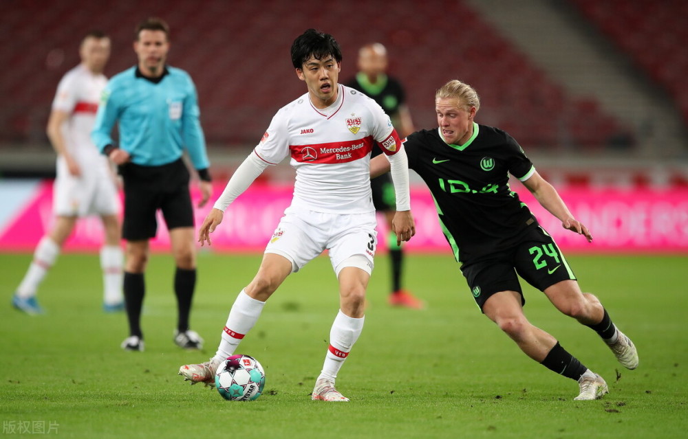  费耶诺德集结日队长鼓劲，志在德甲名次提升，信心回归，球队文化再被提及