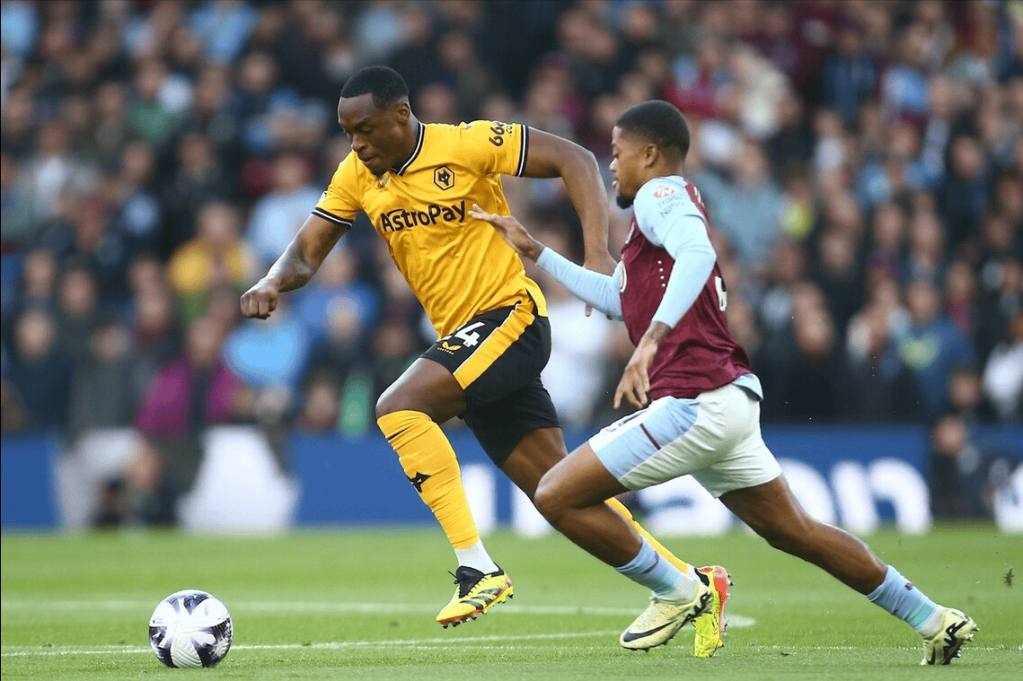 包含足总杯赛前再迎强敌；阿贾克斯门线救险；主帅态度：压力陡增；身体对抗强度拉满的词条