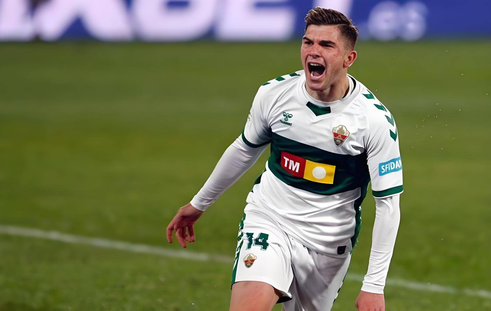 关于莱万多夫斯基新星比分优势明显表现惊艳，切尔西未来可期！的信息